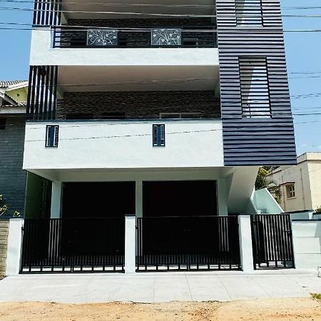 Navile Apartments Чикмагалур Экстерьер фото