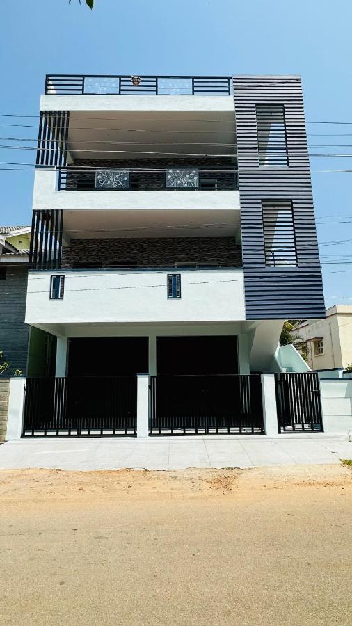 Navile Apartments Чикмагалур Экстерьер фото